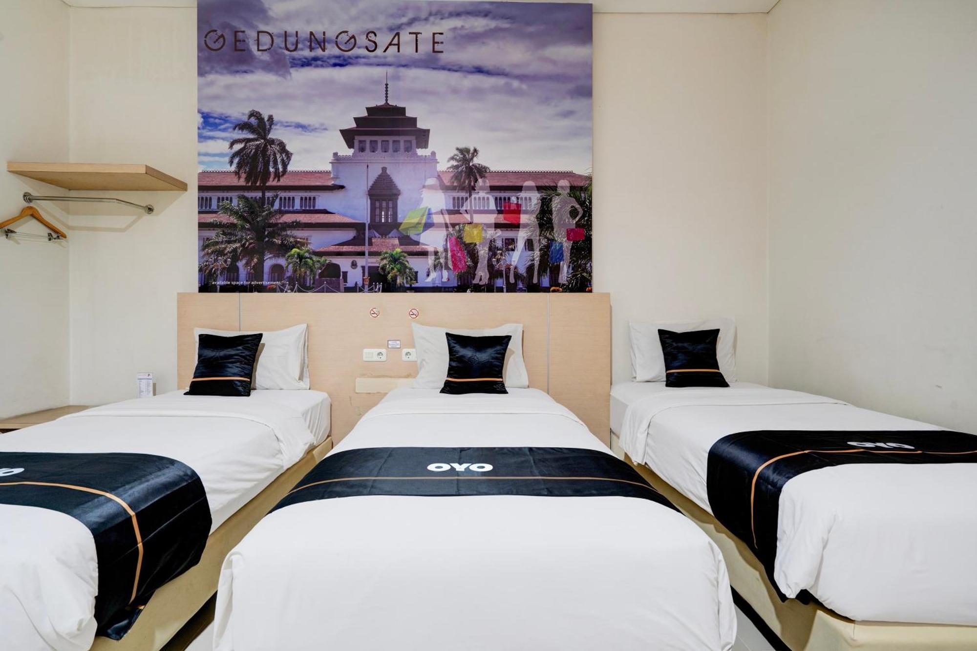 Promenade Cihampelas 3*